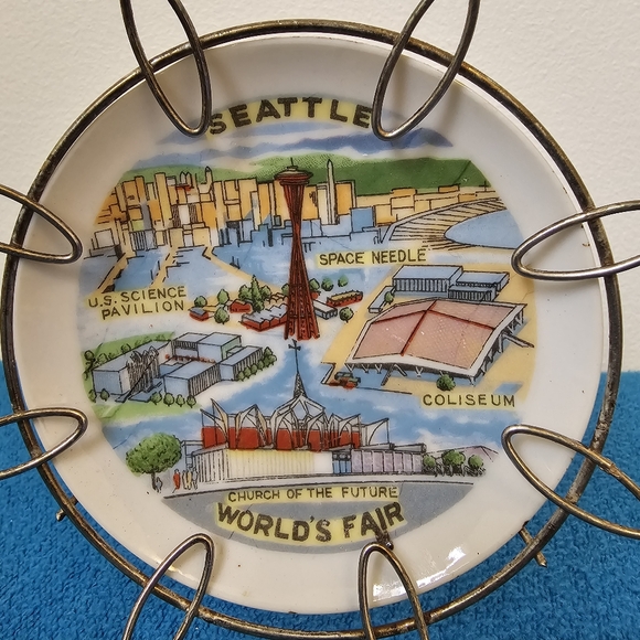 Seattle World's Fair Mini Plate | Space Needle | Church of the Future - Picture 6 of 7